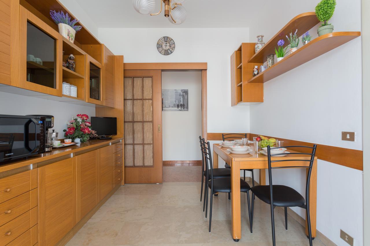 Cenisio Subway Flat Apartment Milan Exterior photo